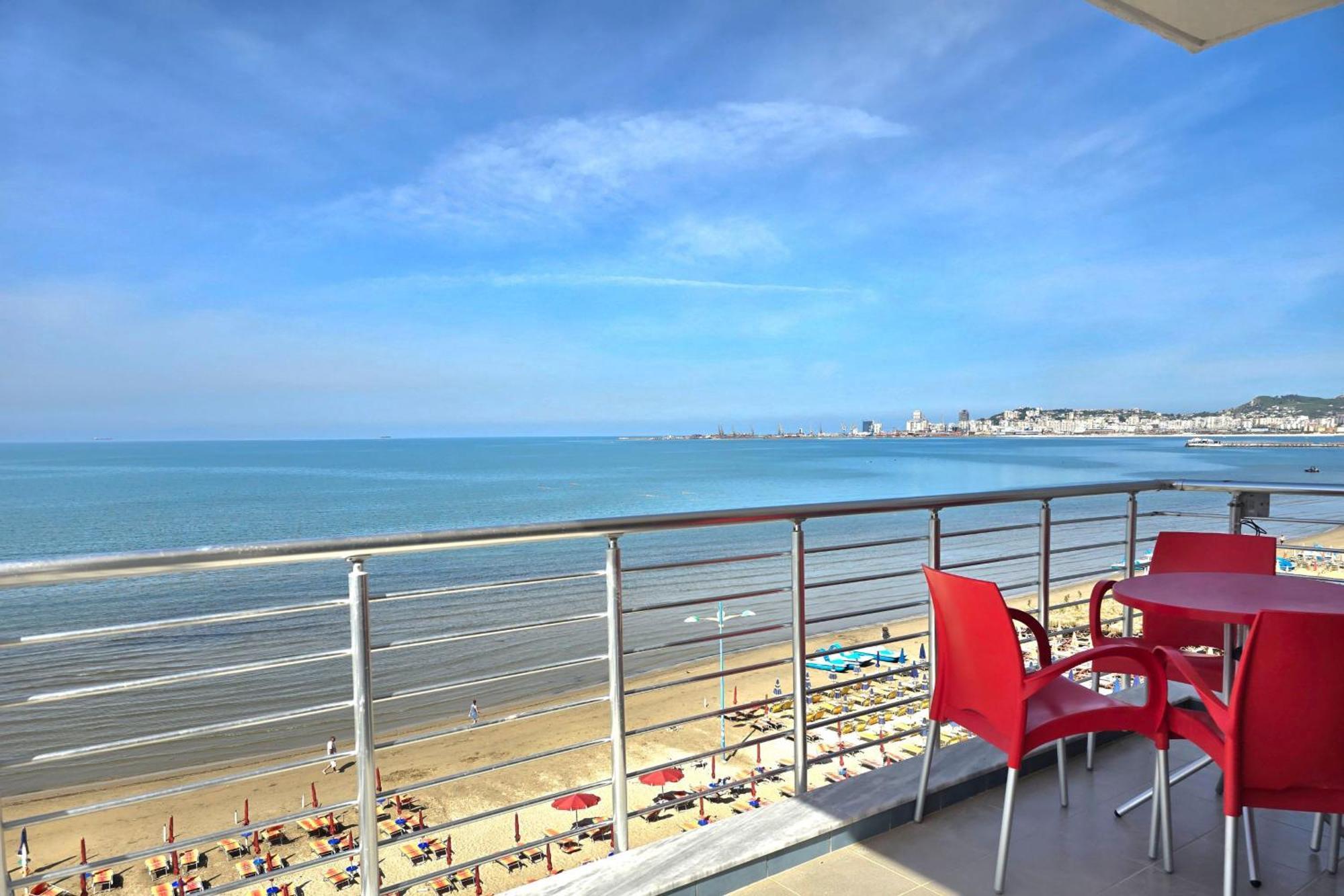 Sea View Apartments In Durrës Exteriör bild