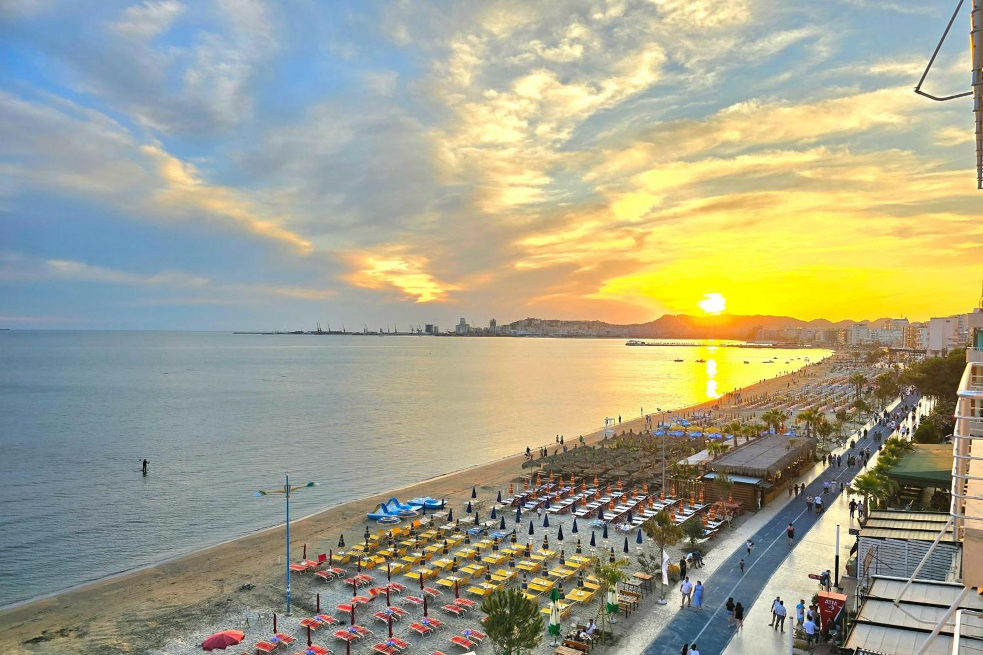 Sea View Apartments In Durrës Exteriör bild