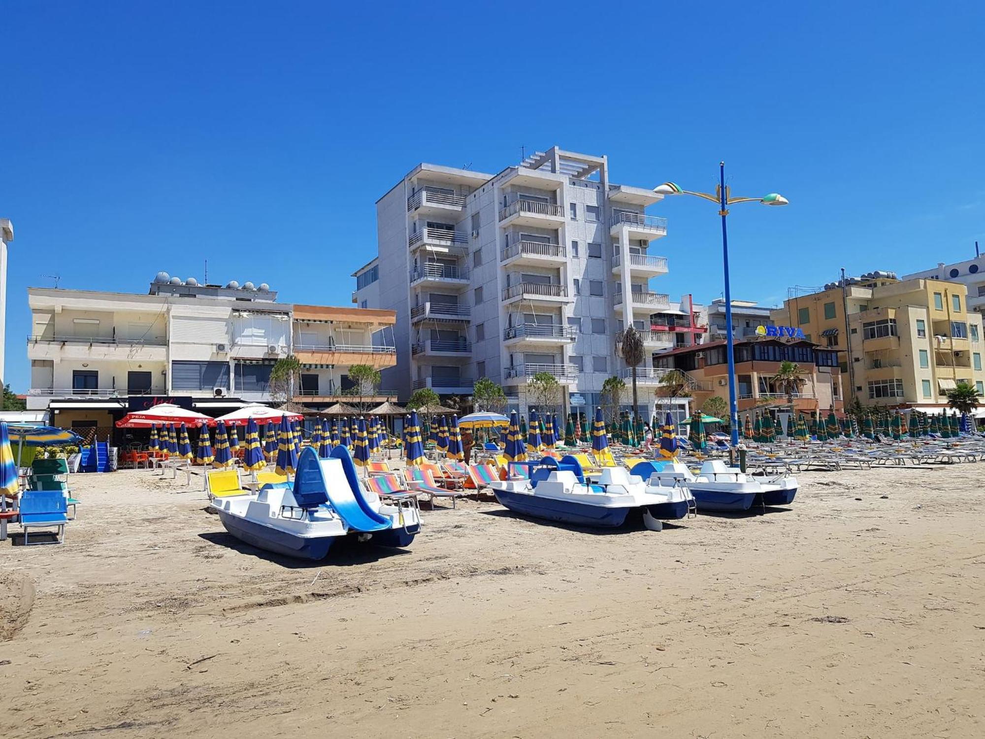 Sea View Apartments In Durrës Exteriör bild